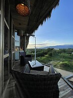 RCH Luxury Hotel & Pool