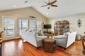 4513accmpndseasinh - Accompanied By The Sea