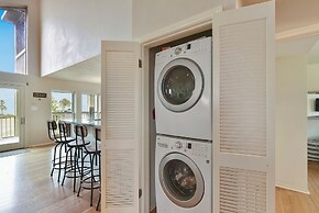 4513alldckdoutpbnh - All Decked Out