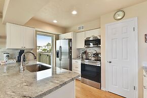 4513alldckdoutpbnh - All Decked Out