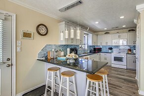 4513bpelicansinh - Barefoot Pelican