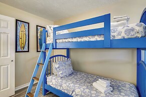 4513bpelicansinh - Barefoot Pelican