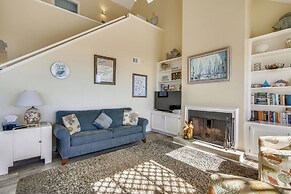 4513bpelicansinh - Barefoot Pelican