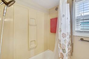 4513bfseashllsgnh - Beachfront Seashell