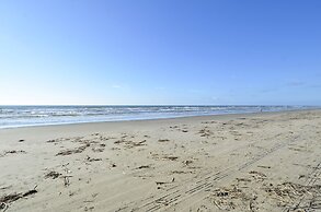 Betsy's Beachfront Cottage