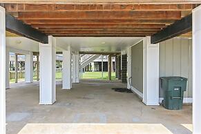 Betsy's Beachfront Cottage