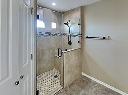 4514bishbchbhnh - Bishop's Beach