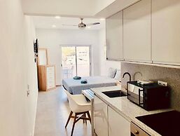 Central Lagos apt With Marina Views Near Beaches