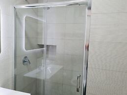 Central Lagos apt With Marina Views Near Beaches