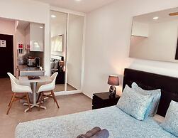 Central Lagos apt With Marina Views Near Beaches