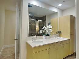 Diamond Beach 506 - Seaglass Treasure