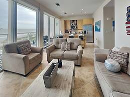 Diamond Beach 506 - Seaglass Treasure