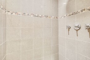 Diamond Beach 706-crown Jewel