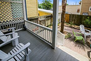 Ellie's Island Retreat