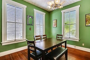 Ellie's Island Retreat