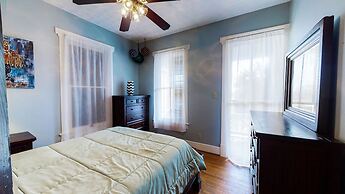 Ellie's Island Retreat