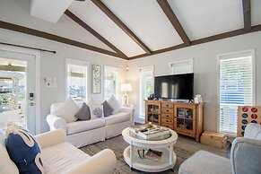 4514isllifejbnh - Island Life