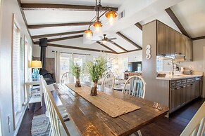 4514isllifejbnh - Island Life