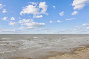 4516kahalabfsknh - Kahala Beachfront