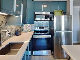 Seascape 1110 - Parrot Paradise