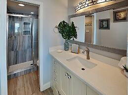 Seascape 1110 - Parrot Paradise