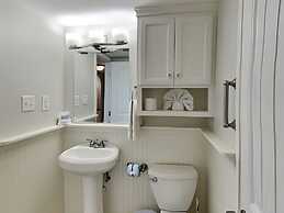 Seascape 1301 - Beachcomber