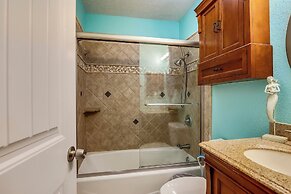 Seascape 1307 - A Sunny Seahorse