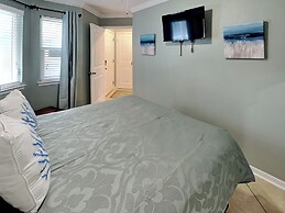 Seascape 2206 - Shore Thing