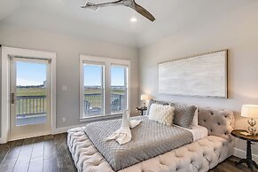 4514skinbonesgbnh - Skin and Bones