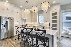 4514skinbonesgbnh - Skin and Bones