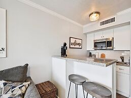 Victorian 3103-barefeet Retreat