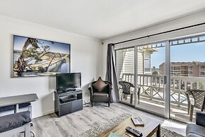 4511vic3306vicnc - Victorian 3306-beach View