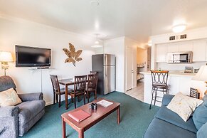 Victorian 9306-little Cajun Hideaway