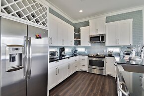 4513winedownpwnh - Wine Down