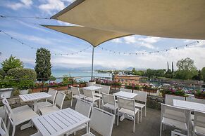 Peschiera - Pool & Garden