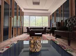 Hotel Chateau De North