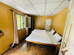 Hotel Chateau De North