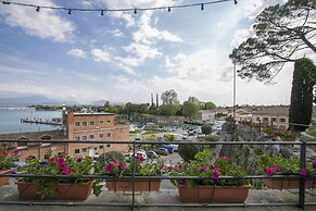 Peschiera 2km From Gardaland With Pool