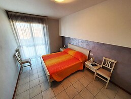 Peschiera 2km From Gardaland With Pool