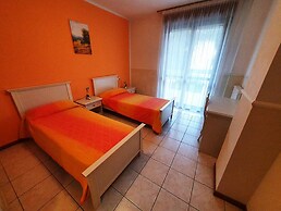 Peschiera 2km From Gardaland With Pool