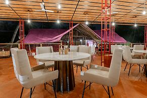 juSTa  Morjim Beach Resort and Spa