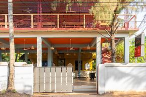 juSTa  Morjim Beach Resort and Spa