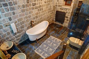 Kerem Ile Asli Hotel