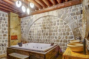 Kerem Ile Asli Hotel