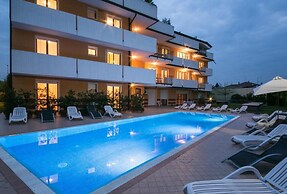 Peschiera 20 min From Verona With Pool