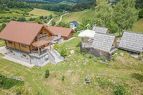 House Of Nature With Sauna And Tents