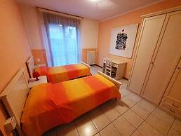 Peschiera 2 min Center With Pool