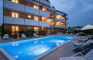 Family Oasi Garda 19