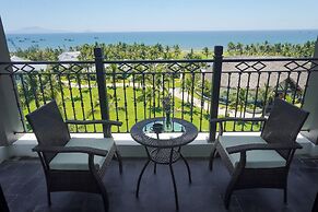 Bliss Hoi An Beach Resort & Wellness