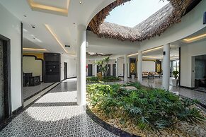 Bliss Hoi An Beach Resort & Wellness